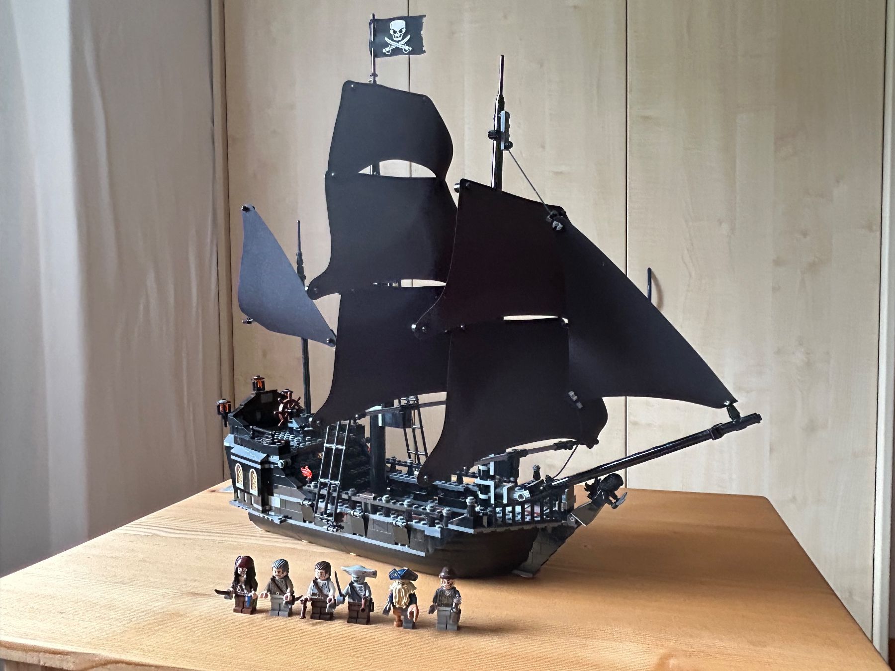 Lego Kit di costruzioni: LEGO 4184: Black Pearl – Usato da Olten venduto da michaimh