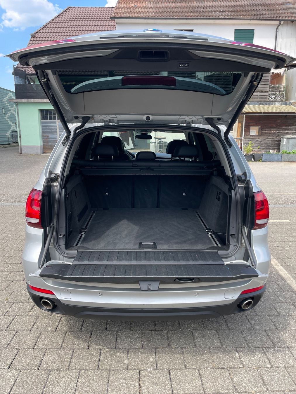 BMW Automobili: BMW X5 30d Frisch ab MFK – Usato da Niederwil SO venduto da PoeBoy 3