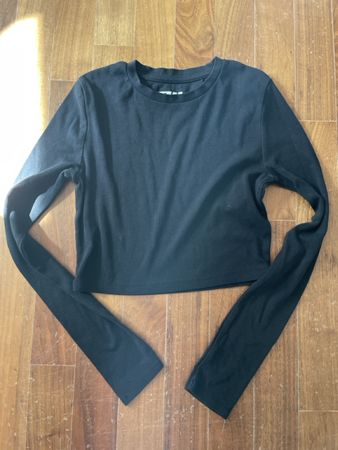 TW Langarm Crop Top Schwarz, Grösse S, Neuwertig!