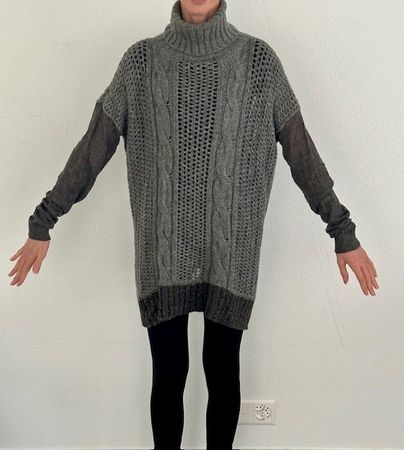 Turtleneck pullover