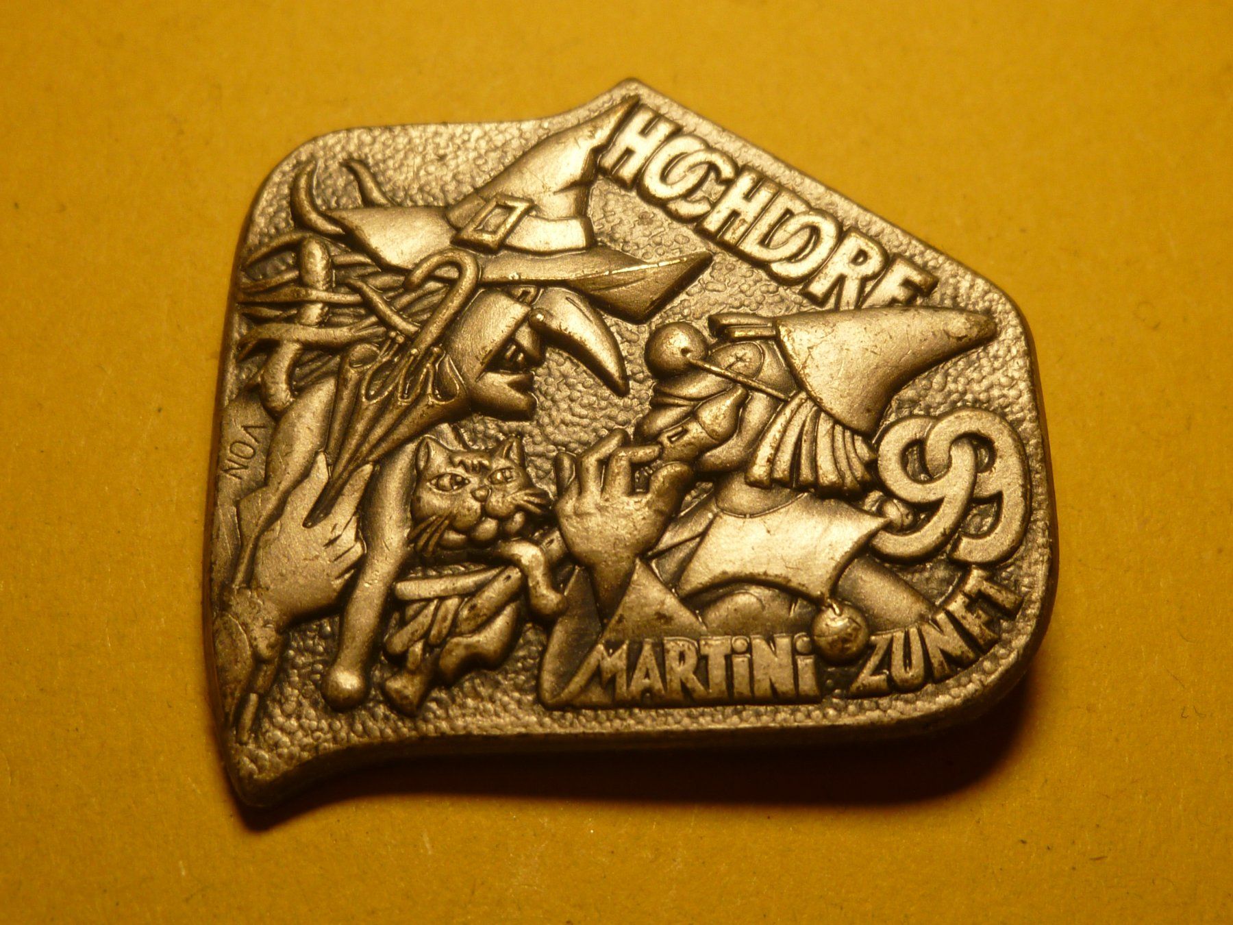 Placchette & Badge: HOCHDORF 1999 SILBER – Usato da Ried (Muotathal) venduto da Mandarin02