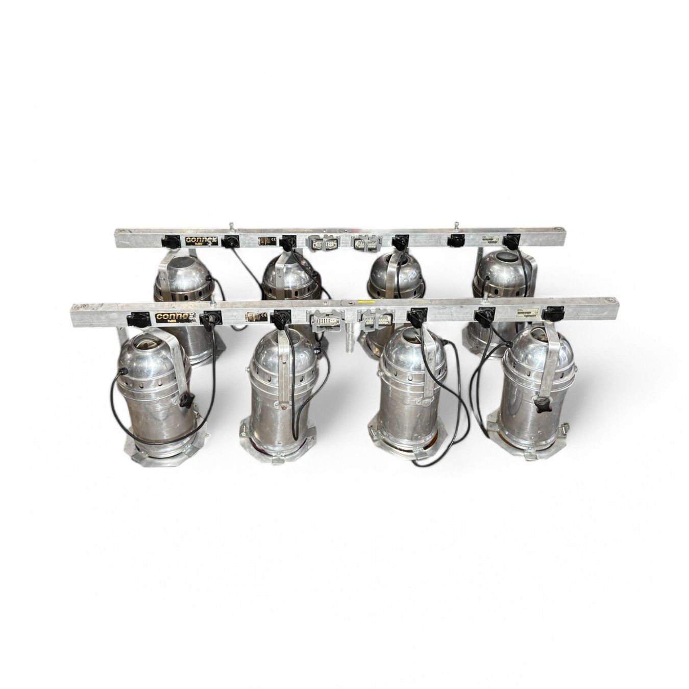 Lampade: 2x Par Stangen mit je 4 Par 64 silber – Usato da Däniken SO venduto da Profog1
