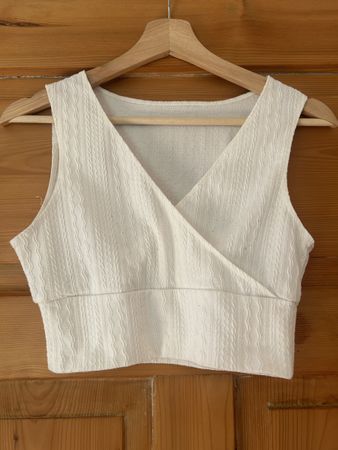Sommerliches Crop Top, Weiss, Gr. S - Ideal für den Sommer!