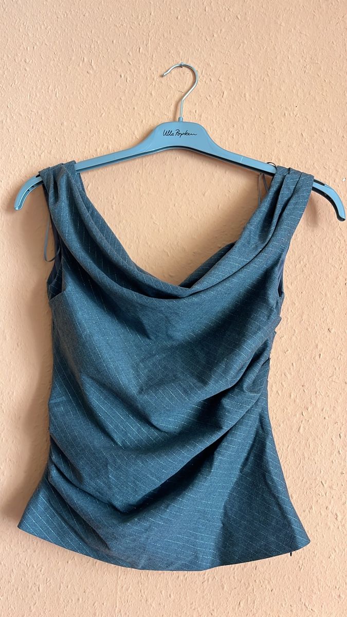 Top: Top Zara élégant, taille L – Nuovo (secondo la descrizione) da Genève venduto da nou_z96k