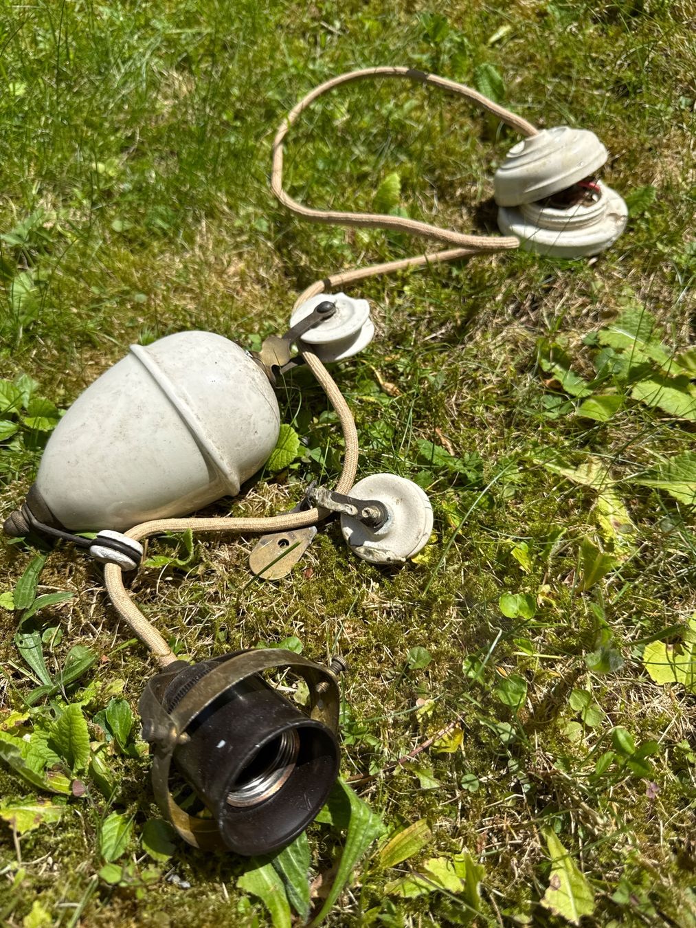 Lampade: lampe Vintage porcelaine – Usato da St imier venduto da sav_bjf9 2