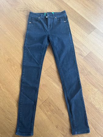Wie NEU! Sehr schöne Jeans von Benetton Gr. 34