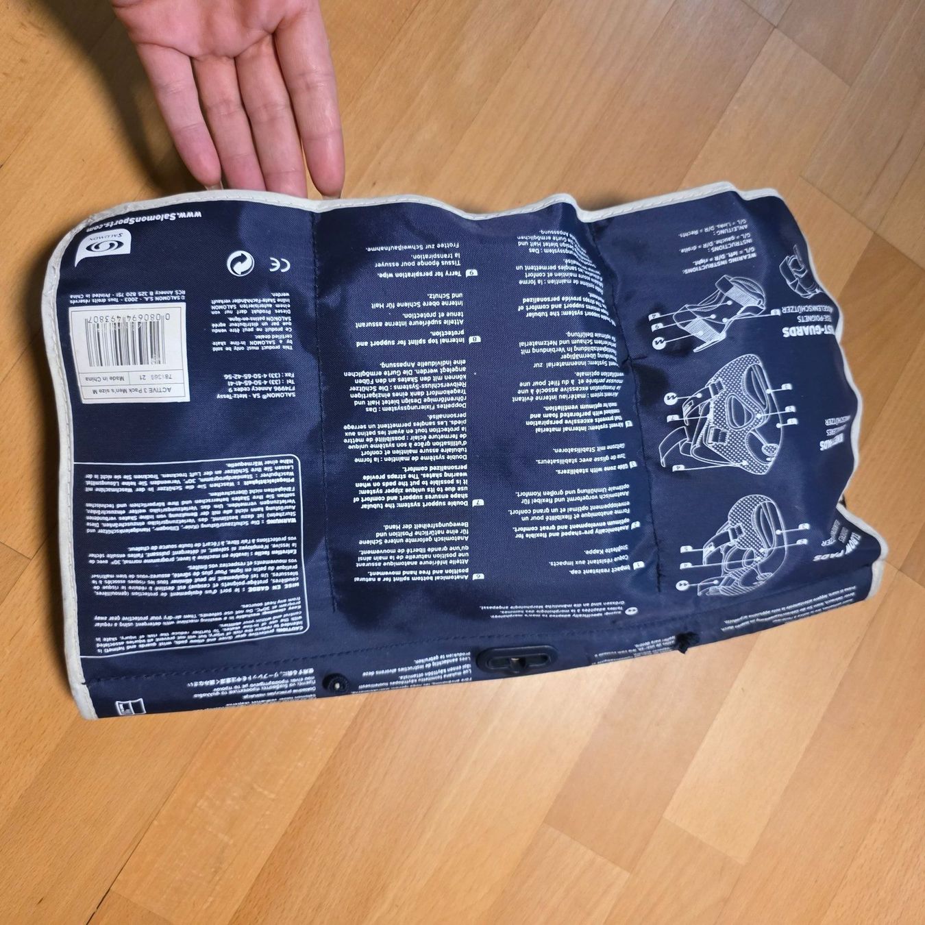 Salomon Protezioni & Imbottiture: Salomon Protektoren Set M Inline Skate Knie Ellbogen – Usato da Wald ZH venduto da CapLux 2