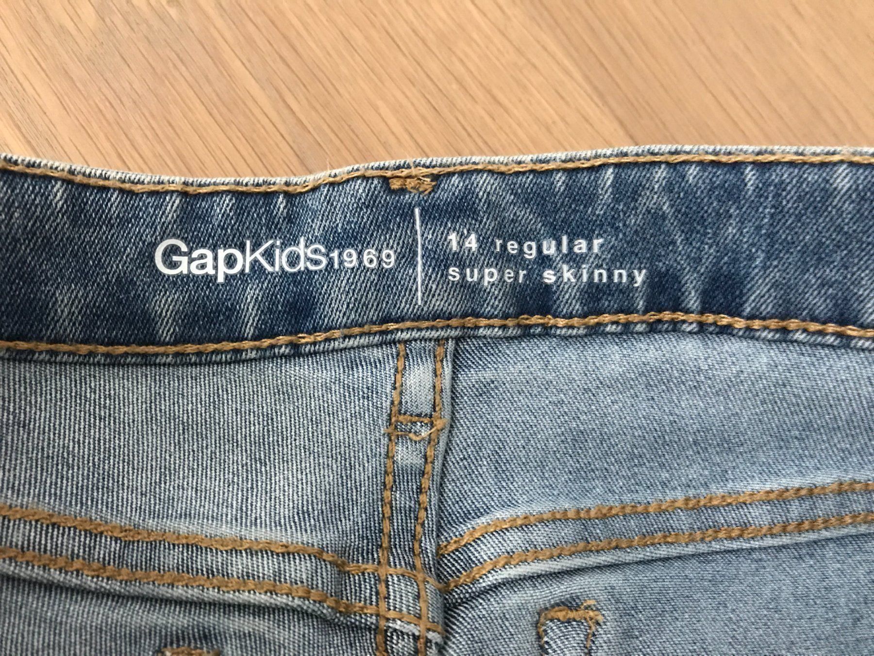 Gap Pantaloni: Hose der Marke GAP in Grösse 152 – Usato da Rüschlikon venduto da user999 4
