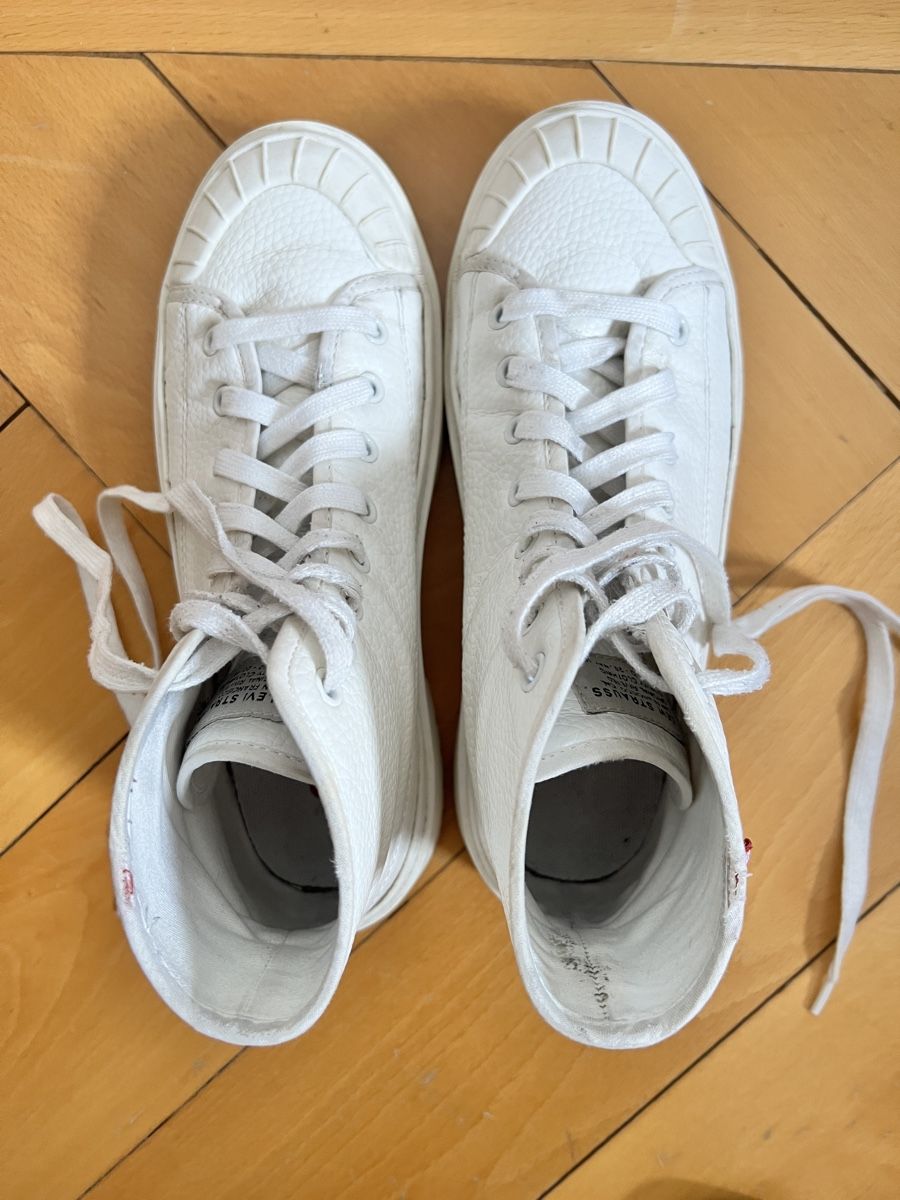 Levi's Scarpe da donna: Levi's Sneaker Weiss Gr. 39 – Usato da Zürich venduto da len_2rmp 4