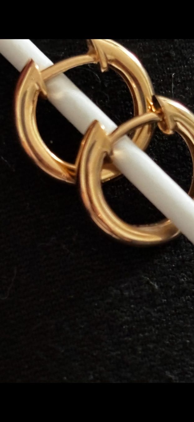 Ohrringe & -stecker: 750 Karat Creolen – Neu (gemäss Beschreibung) aus Spreitenbach von seida76 1