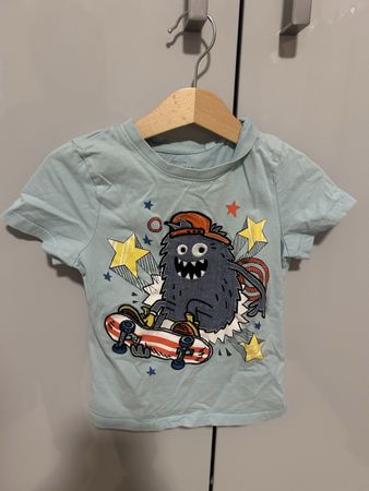 Shirt mit Monstermotiv, Grösse 104 (4 Jahre)