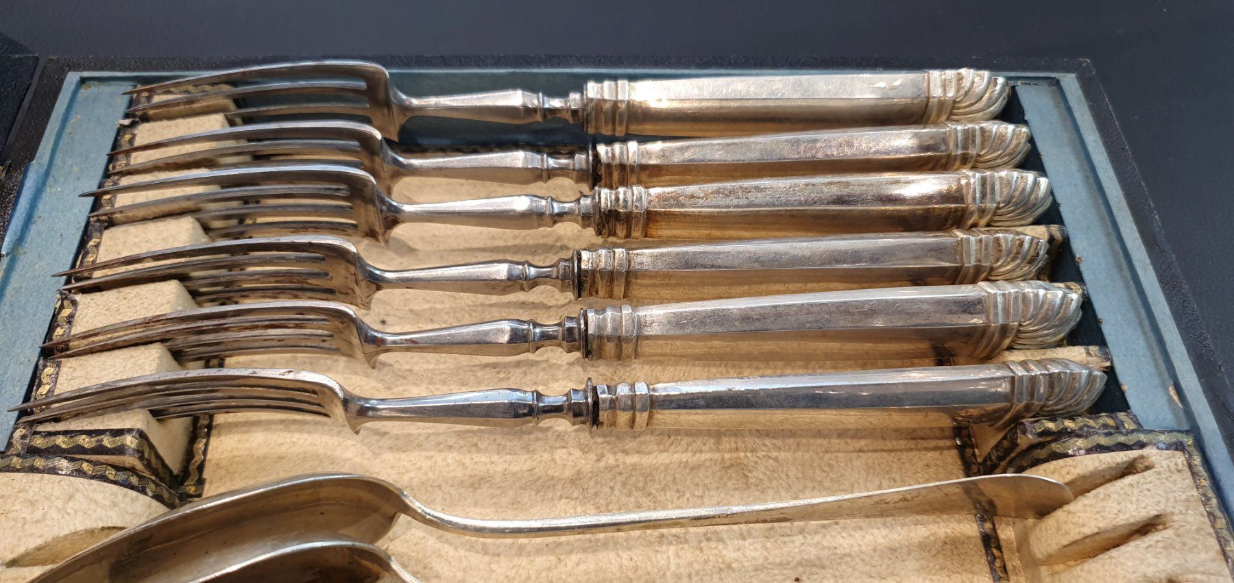 Couverts: Service aus 800 Silber Besteck mit Box – D'occasion à Unterägeri par Altgoldschmuck 7