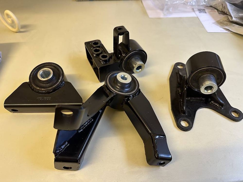 Mitsubishi Lancer Evo 7-9 Cusco Engine Mount Set 6MT (Gebraucht) in ...