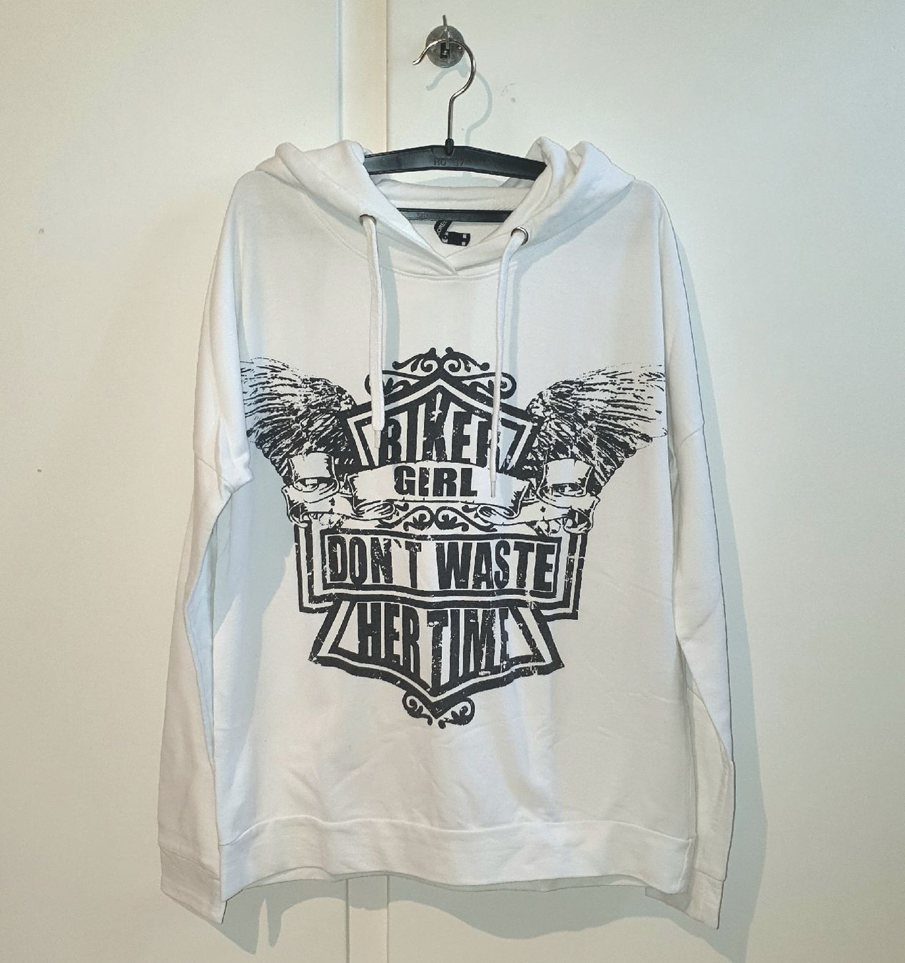 Pulls et sweat-shirts: léger sweat à capuche "Biker Girl" blanc – D'occasion à Tavannes par lanimeyl 1