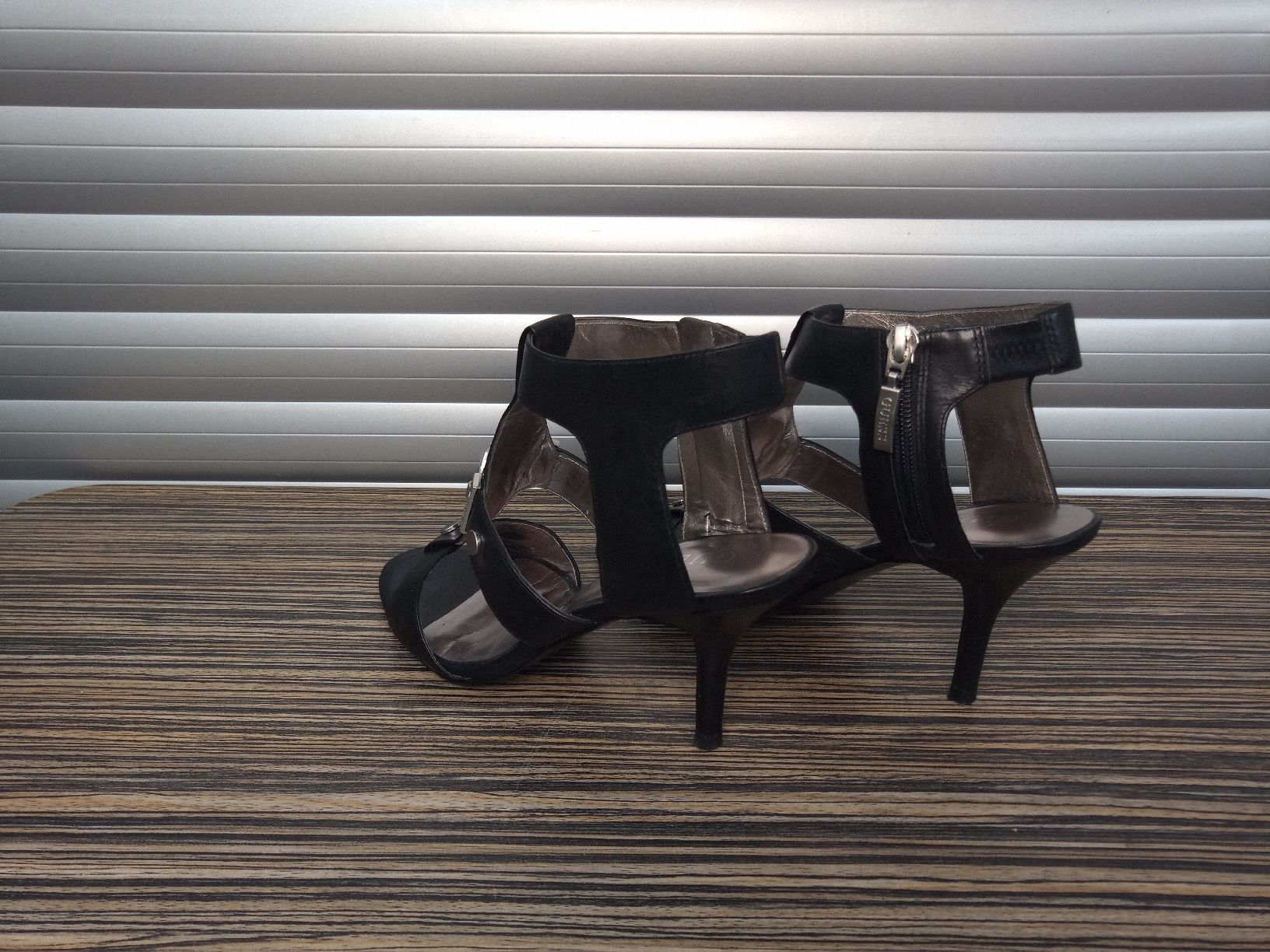 Guess Scarpe da donna: Guess High Heels Gr. 38 Absatz 9cm – Usato da Reiden venduto da Zofi-Brocki 1