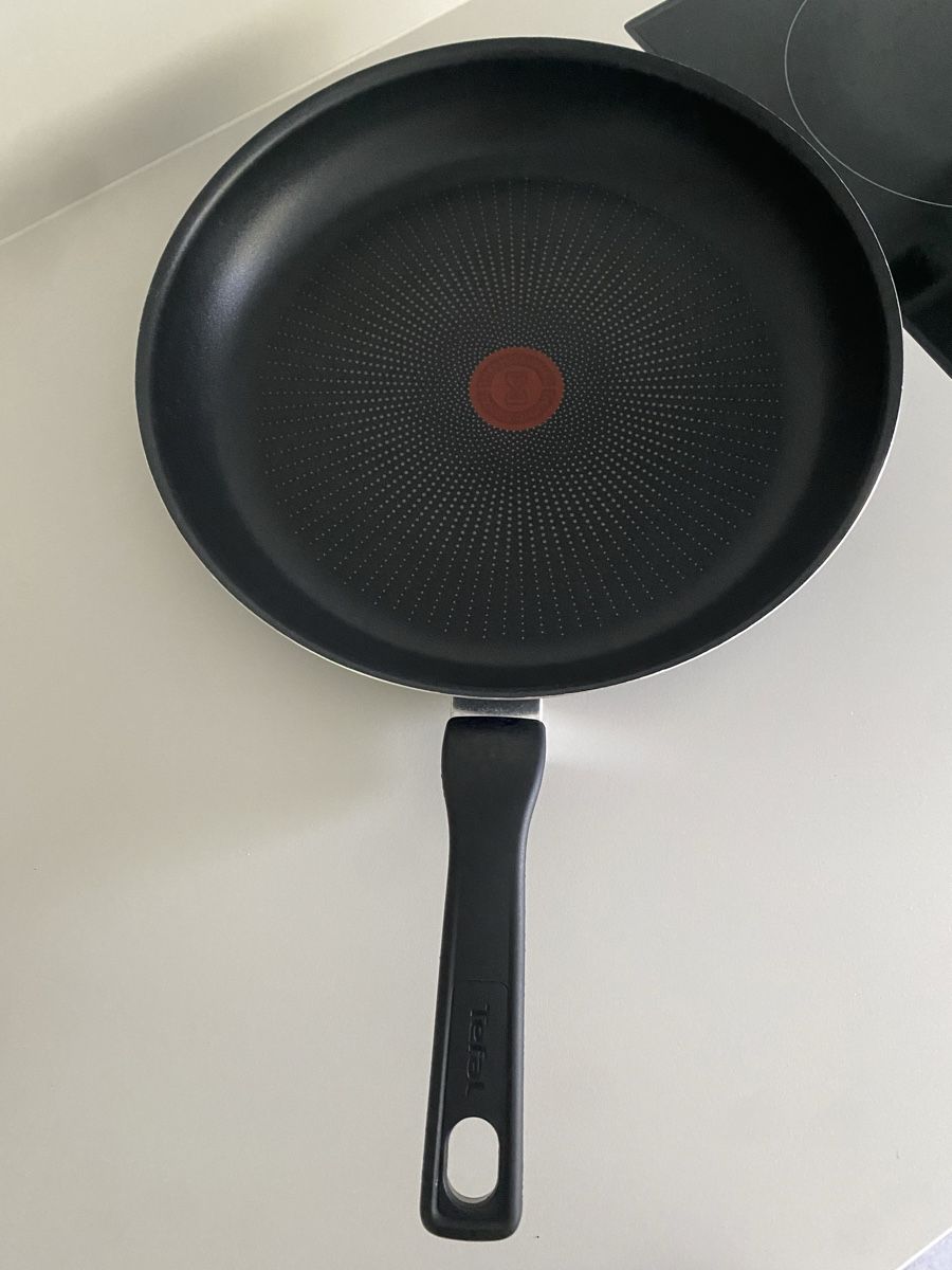 Tefal Pfannen: New Tefal pan 32cm – Neu (gemäss Beschreibung) aus Thalwil von zhe_69pd 1