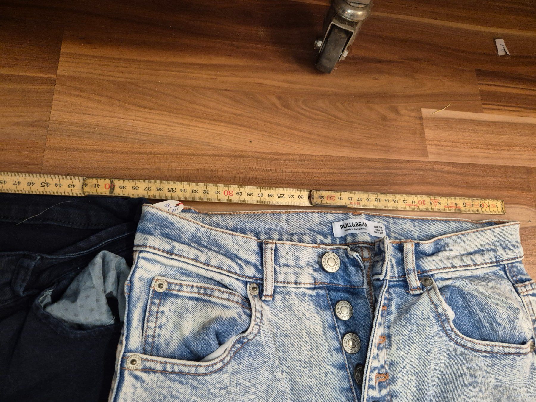 Jeans: 2 Jeans Gr. 38 / Gr. 40 pull&bear und chicoree K30 – D'occasion à Schwarzenburg par Flamingo07 2