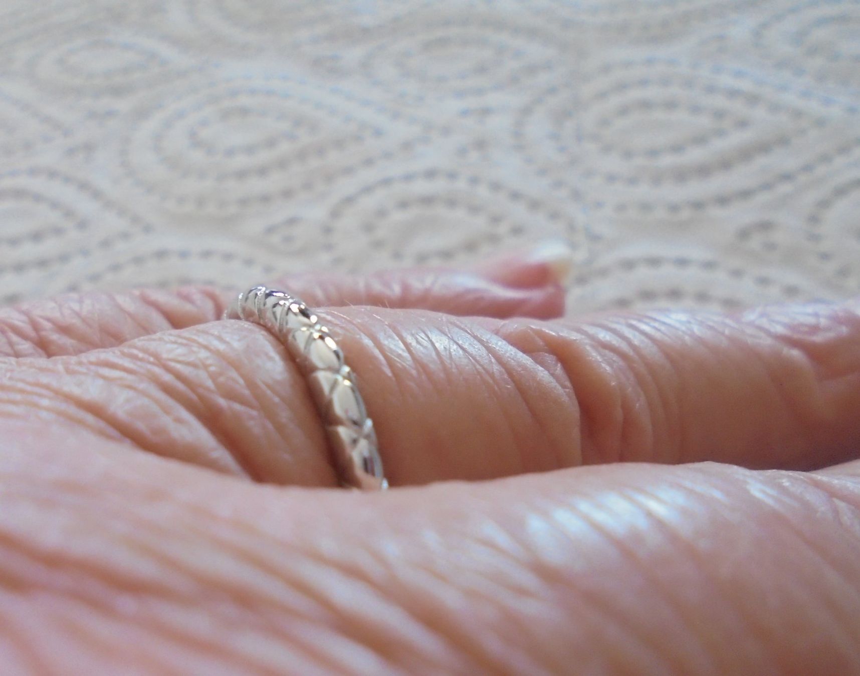 Anelli: Echtschmuck: 925er Sterling-Silber-Ring mit Muster – Nuovo (secondo la descrizione) da Zuchwil venduto da maumauchi 4