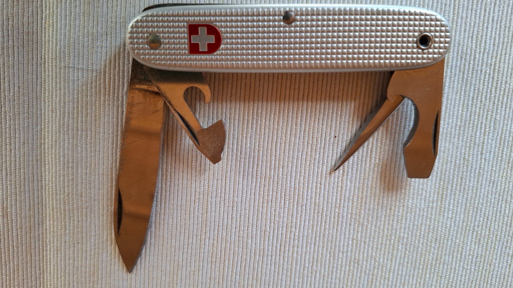 Schweizer Armee Coltelli tascabile: Militärmesser Jg 91 – Usato da Lützelflüh-Goldb venduto da Hugro1 1