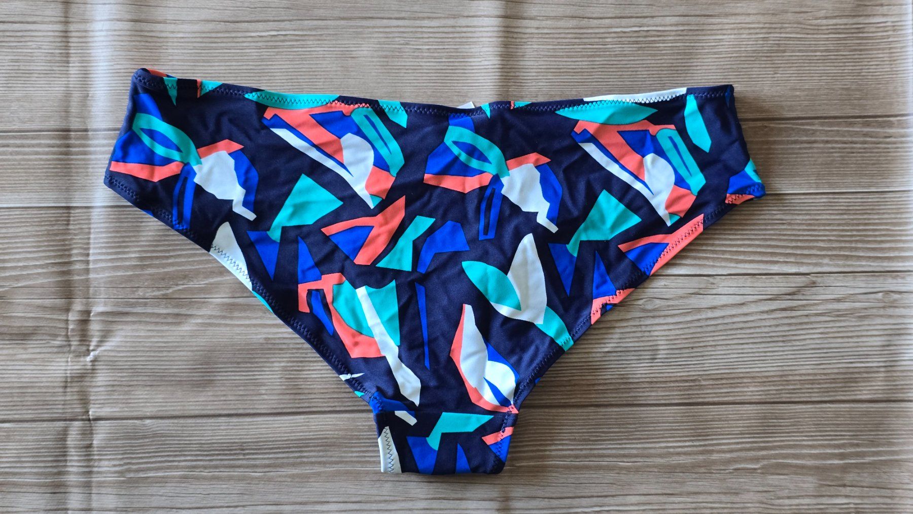 Badekleider & Bikinis: Björn Borg Bikinihose - S - geometrisches Muster – Neu (gemäss Beschreibung) aus Thalwil von VitaMini 3