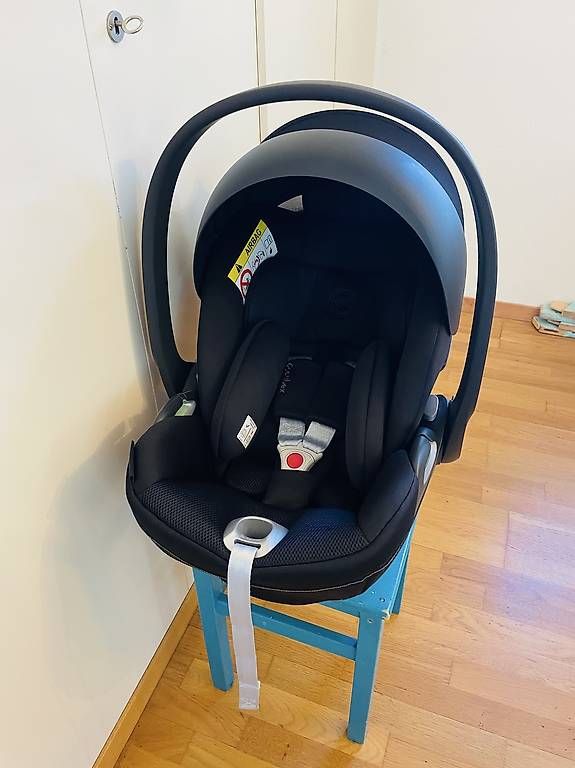 Sièges auto: Siège auto Cybex Cloud T – Neuf avec emballage d'origine à Genève par Alamirk 3