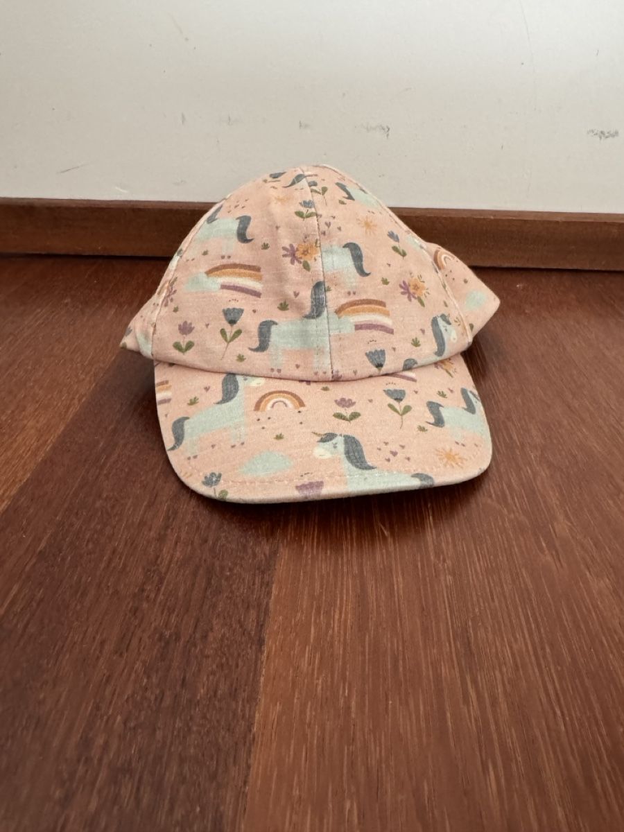 Sterntaler Altro abbigliamento per bambina: Sommermütze mit Einhorn-Muster, Grösse 51 – Usato da Hagendorn venduto da benjamin.peter