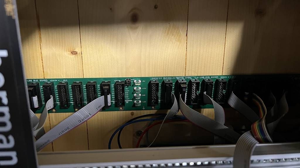 Strumenti musicali: Eurorack 7U 84HP case including Modules – Usato da Teufen AR venduto da Seantyas 2