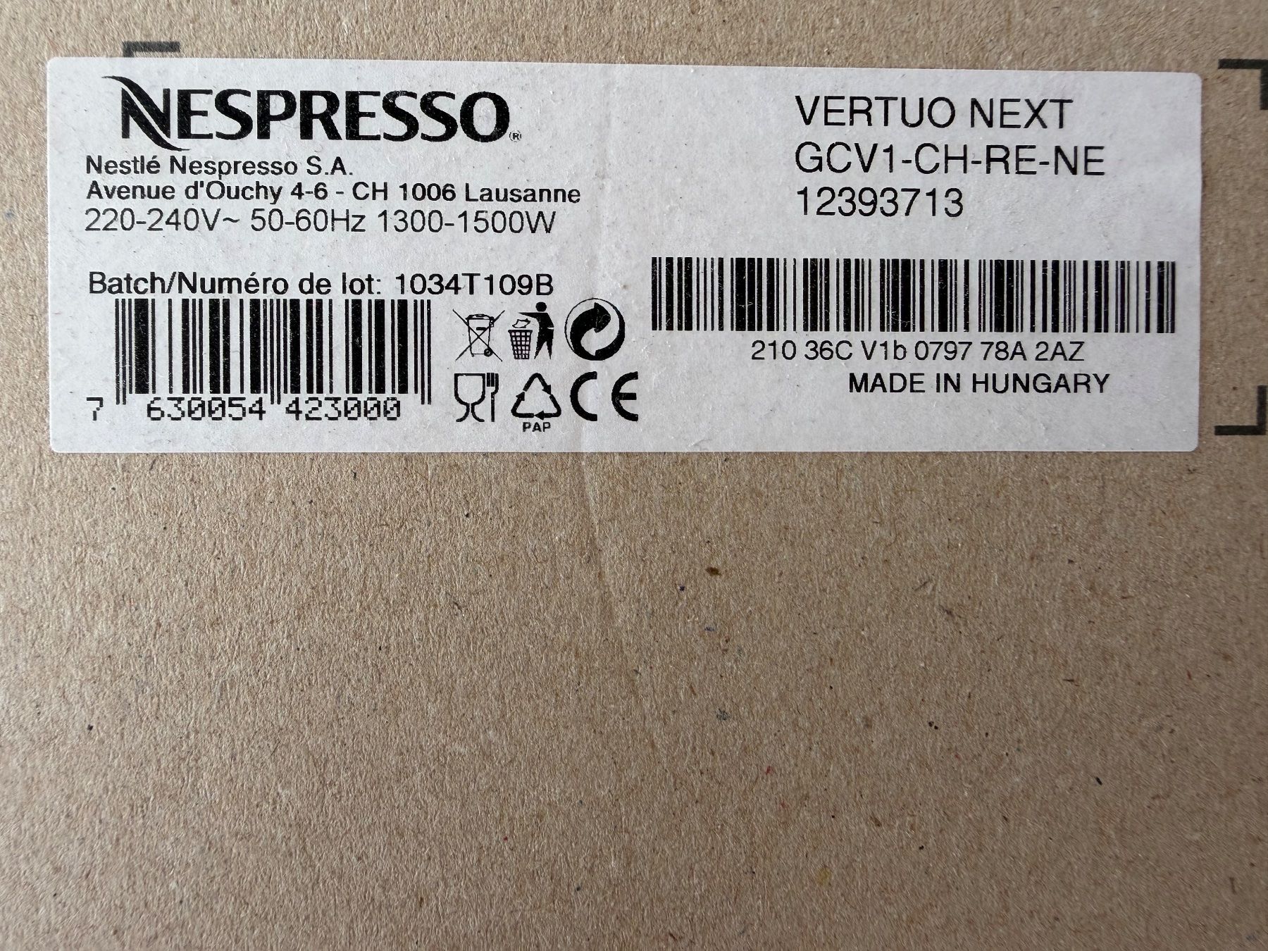 Nespresso Macchine per caffè & Macchine per espresso: Nespresso Vertuo Next Kapselmaschine, rot – Usato da Titterten venduto da Steven523 2