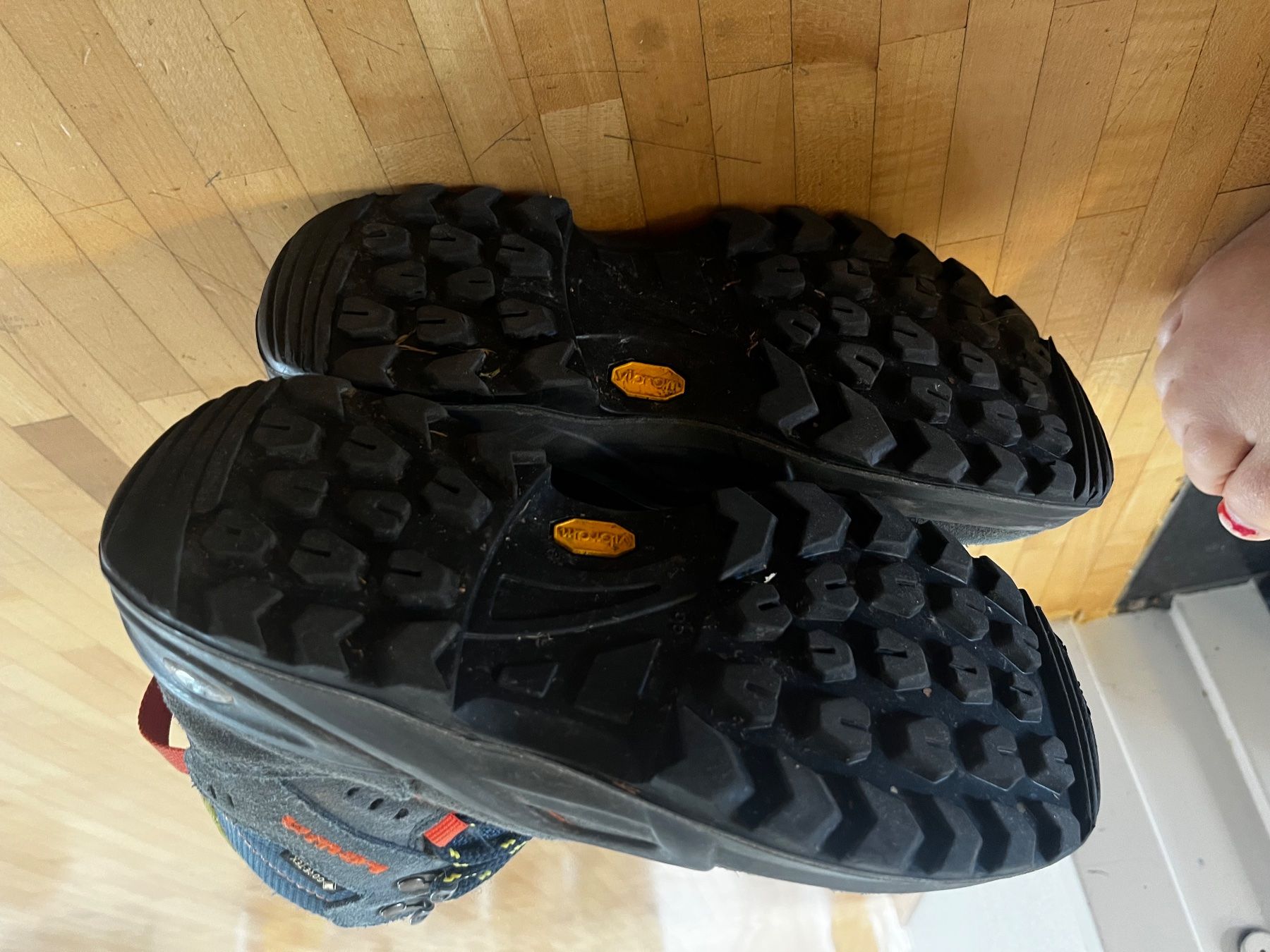 Lowa Scarpe da uomo: Lowa Wanderschuhe 36 – Usato da Horgen venduto da Hoppelhase11 1