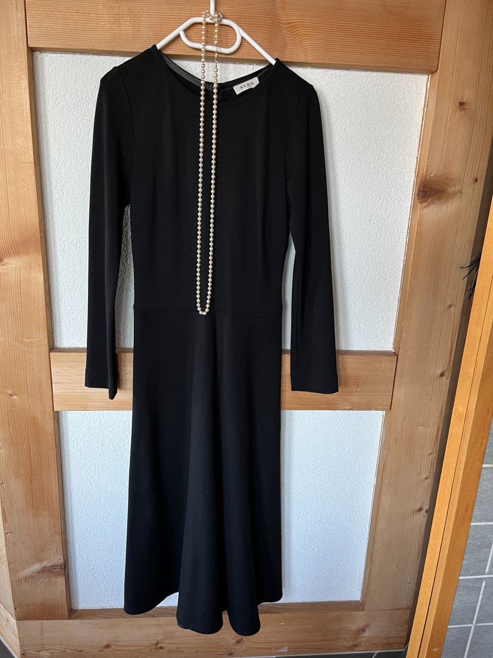 Vestiti: Kleid, schwarz – Nuovo (secondo la descrizione) da Bern venduto da cubus01 6