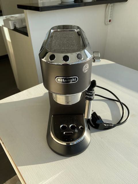 Kolben Kaffeemaschine DeLonghi Dedica Kaufen auf Ricardo