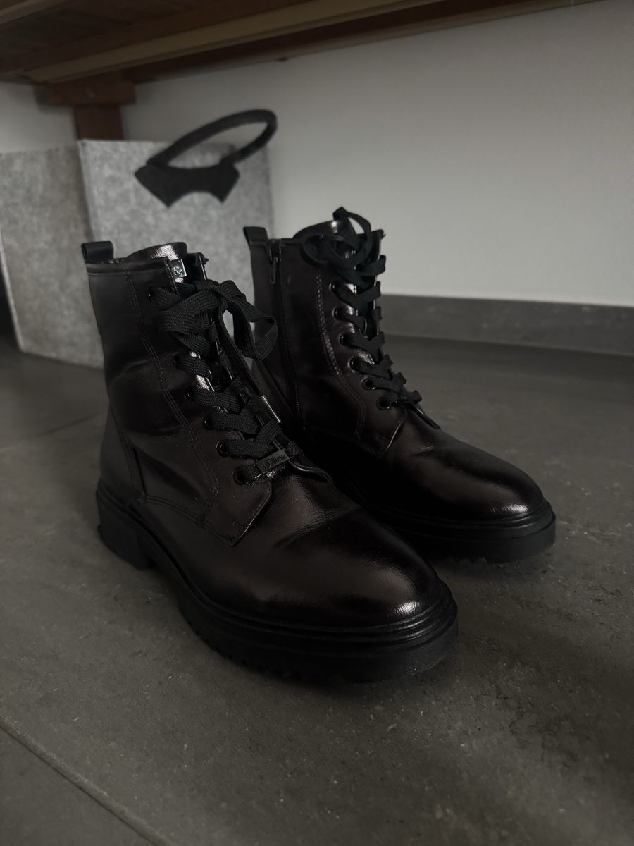 S.Oliver Scarpe da donna: Schwarz glänzende Stiefeletten – Usato da Adligenswil venduto da lor_2zfw