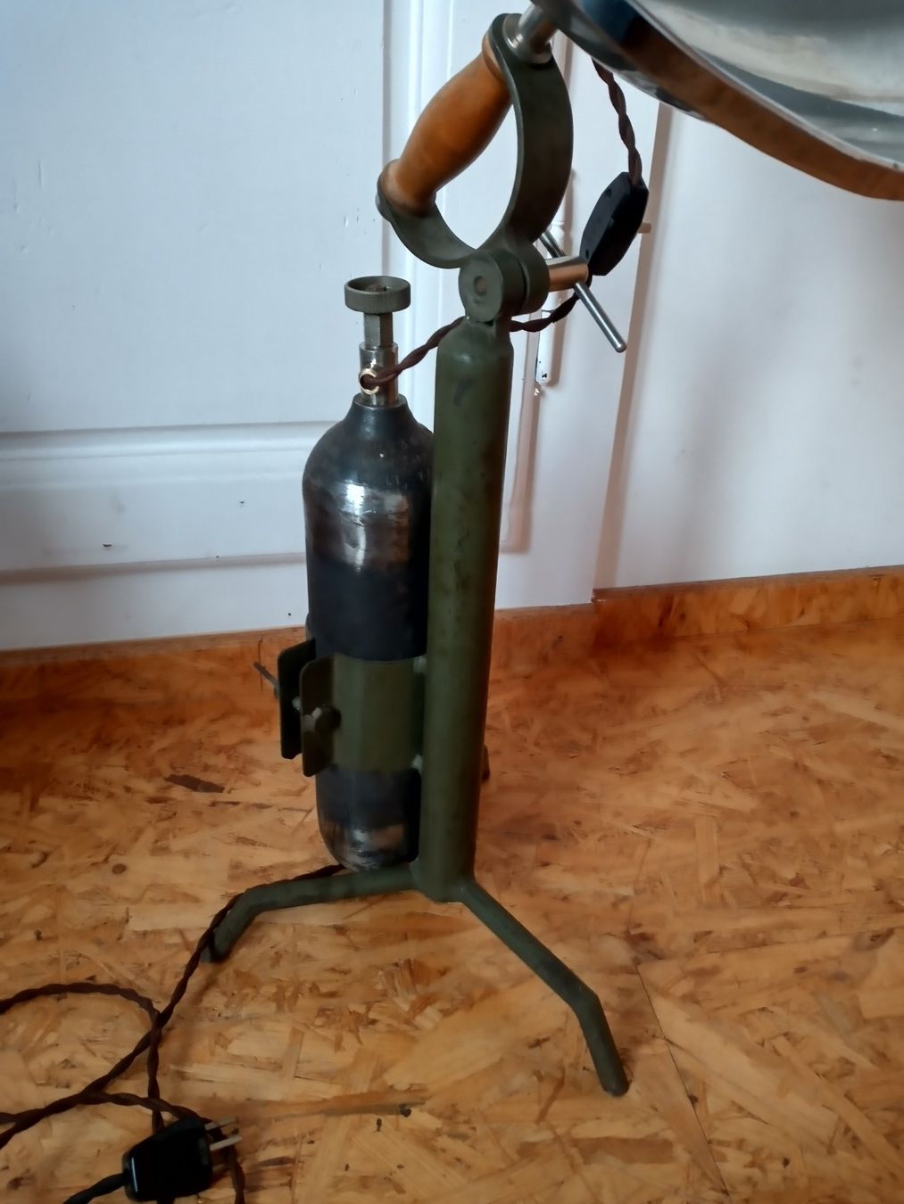 Lampade: Industrielampe  Burolampe Werkstattlampe – Usato da Prez-vers-Siviriez venduto da Monija70 1