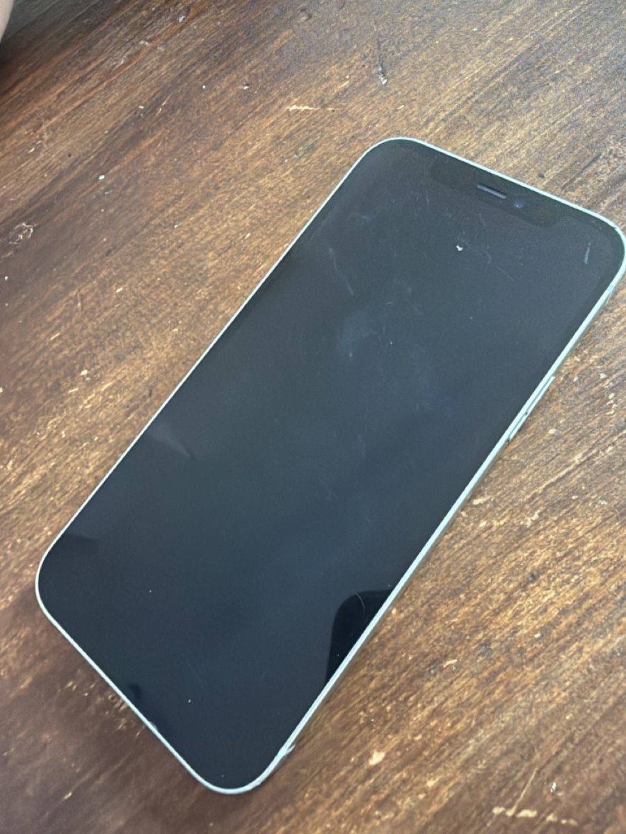 Apple Telefoni cellulari / Smartphones: iPhone 12 – Usato da Zürich venduto da NaomiSaskia 1