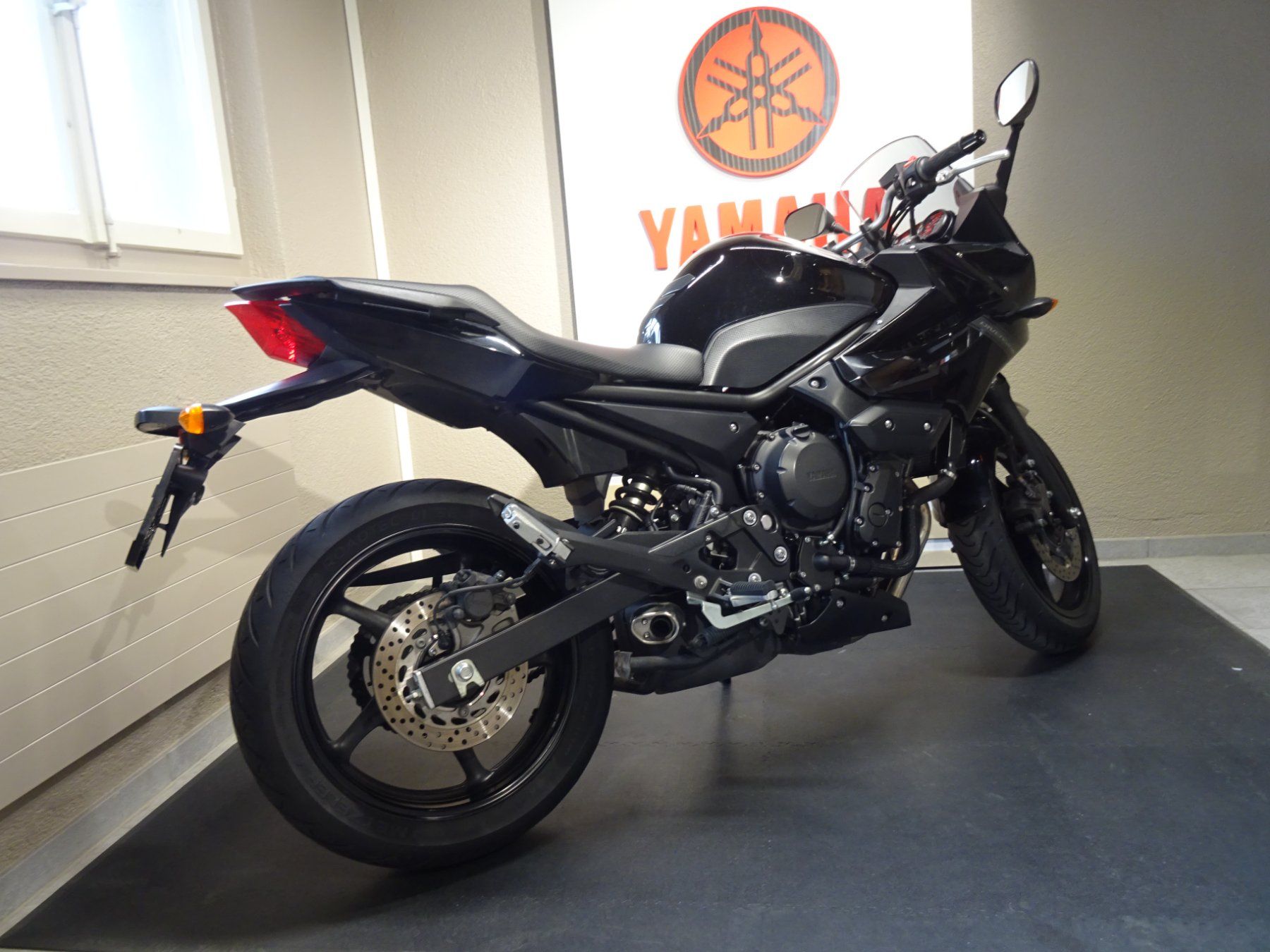Yamaha Touring: Yamaha XJ6 Diversion ABS – Usato da Riggisberg venduto da mcpulfermo 3