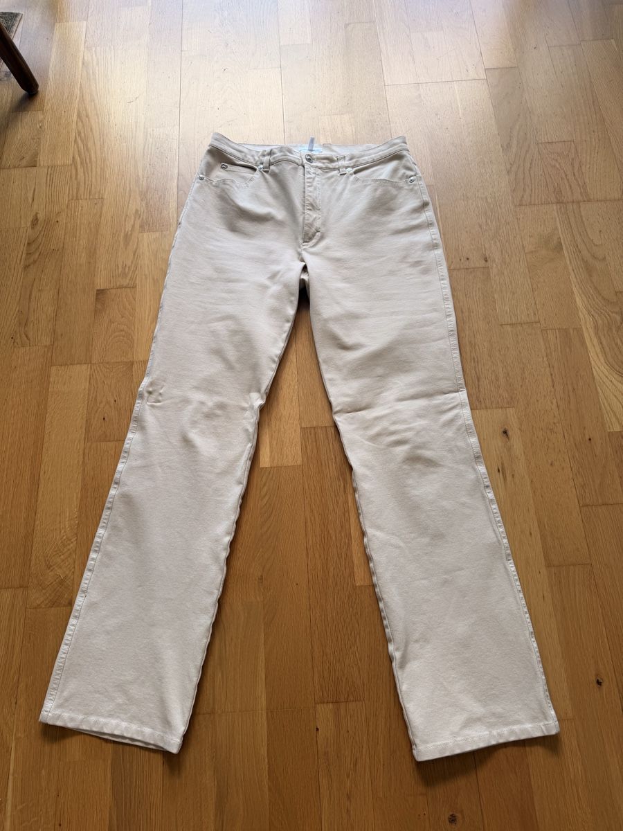 Escada Jeans: Escada Hose beige Grösse 40 – Usato da Zug venduto da vik_p5lx