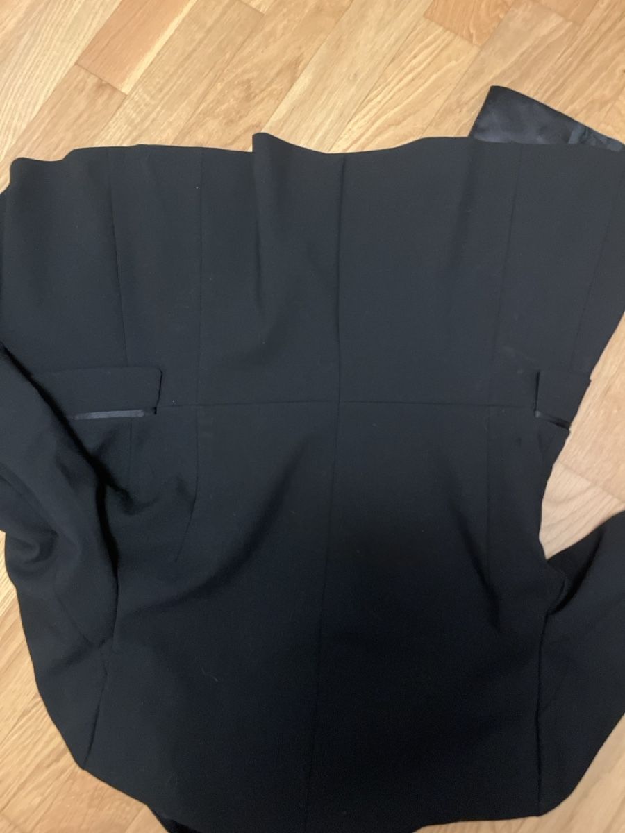 Zara Vestes: Sakko Zara Basic Collection schwarz Grösse S Neuwertig – D'occasion à Lyss par dom_tj5h 2