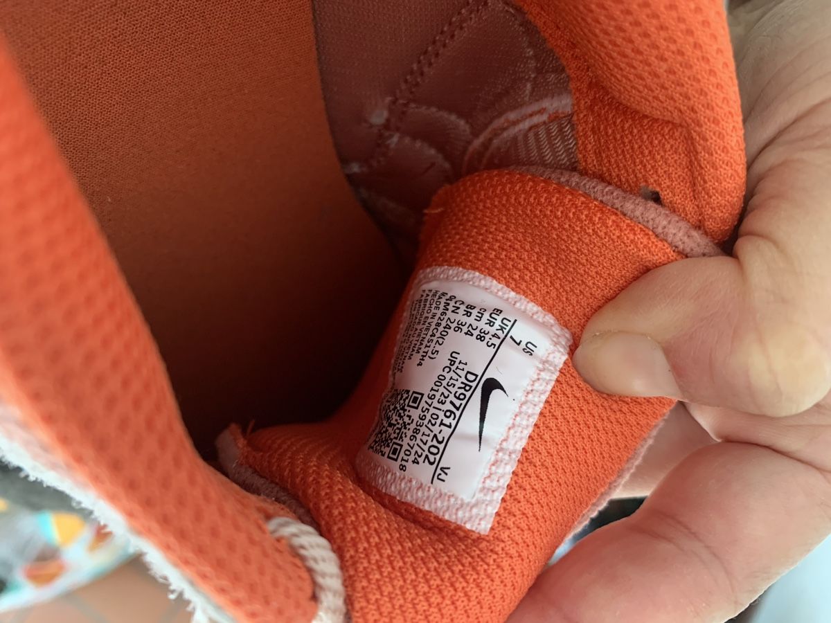 Nike Scarpe da donna: Nike Tech Hera Sneakers 38 Orange – Nuovo (secondo la descrizione) da Zürich venduto da cyn_yf2n 1