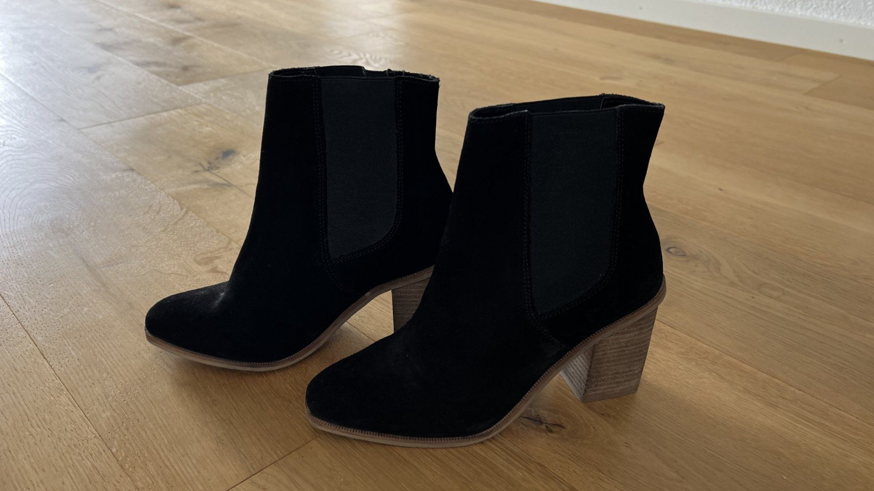 Mango Scarpe da donna: Stiefeletten Mango Gr. 36 – Usato da Hondrich venduto da Greppen37