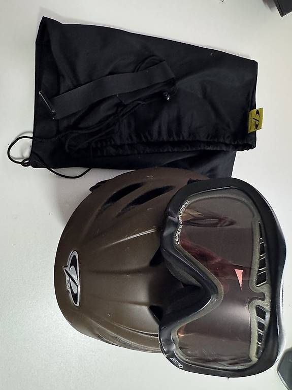 Helme: Skihelm mit Skibrille – Gebraucht aus Dübendorf von R007