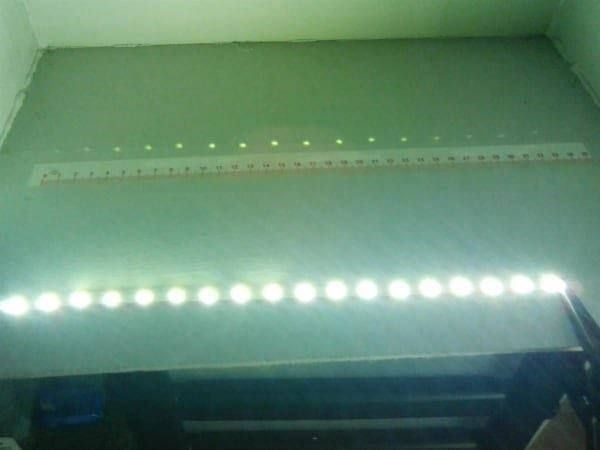 Ghirlande e barre luminose: LED-Streifen 12V 100cm kaltweiss – Nuovo (secondo la descrizione) da Luzern venduto da Salefactory 2