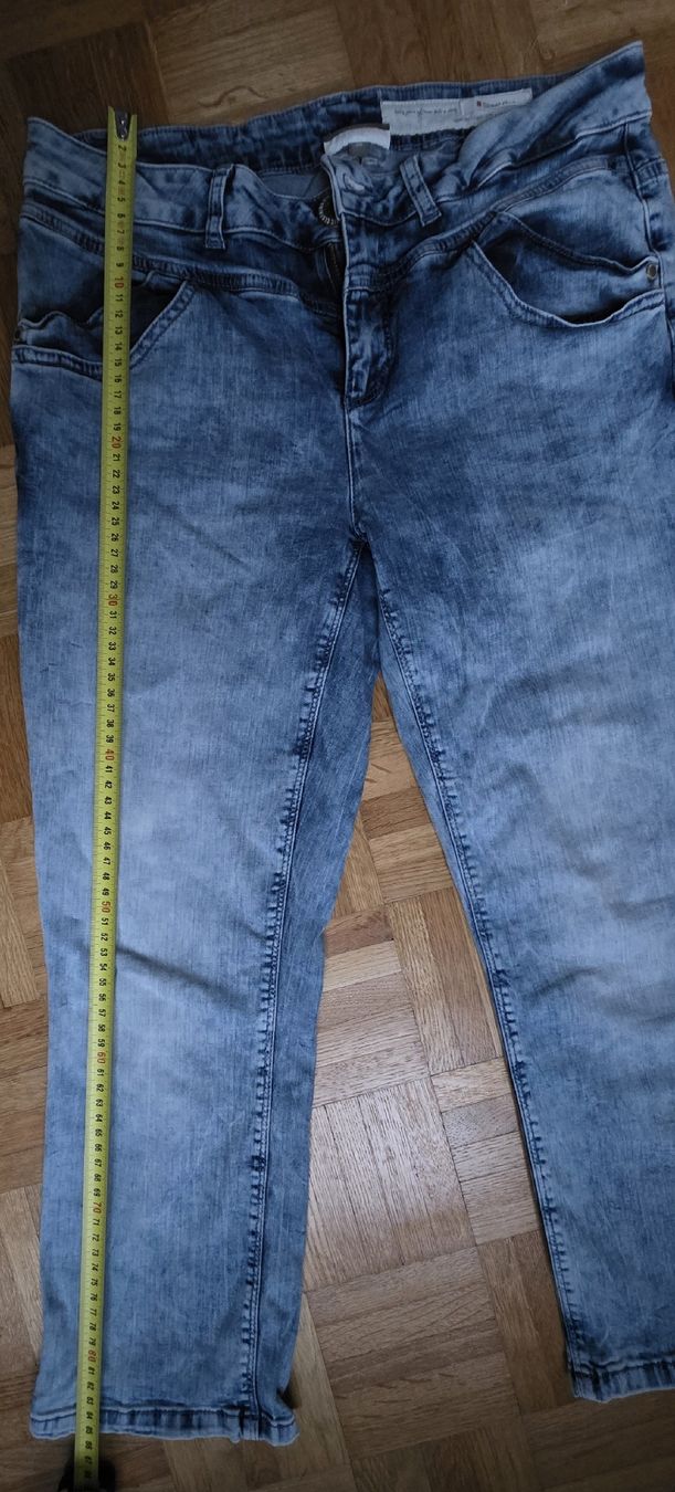 Jeans: Jeans Street one 3/4 Taille 30 – Usato da Yverdon-les-Bains venduto da van_dq65 1