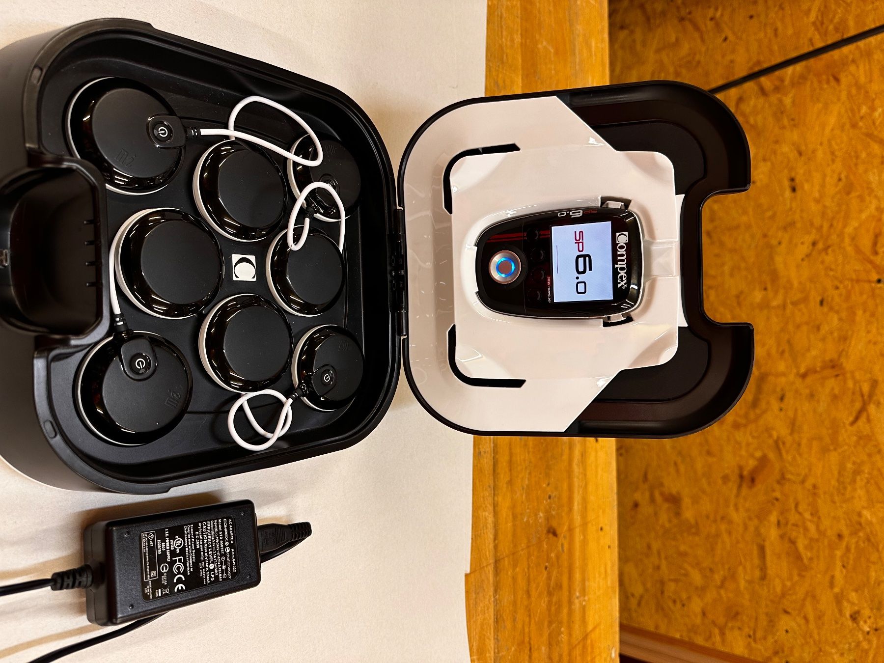 Compex Dispositivi per massaggi: Appareil Compex SP 6.0 avec chargeur – Usato da Fully venduto da Lolo1196 1