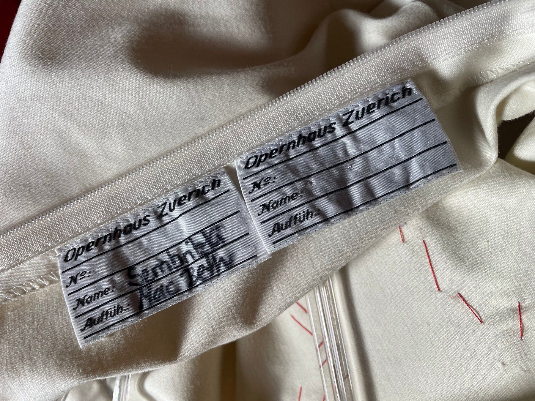 Costumi: Krankenschwester Kostüm, Kleid aus der Macbeth Oper – Usato da Zürich venduto da Caro55 8