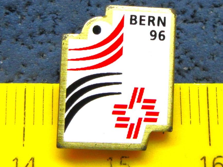 Swiss Placchette & Badge: BERN 1994 TURNRN PIN KLEIN-FEIN – Usato da Ettingen venduto da Hausi4711 1