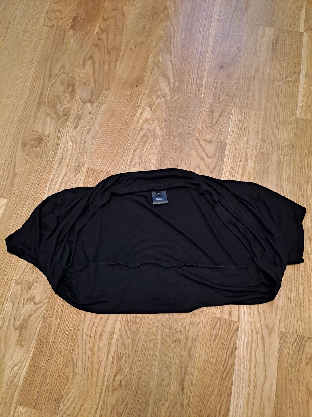 Bolero: Kurzarm schwarzer Bolero L, kurzes Jäckchen – Nuovo e nell'imballaggio originale da Münchenbuchsee venduto da Babsique