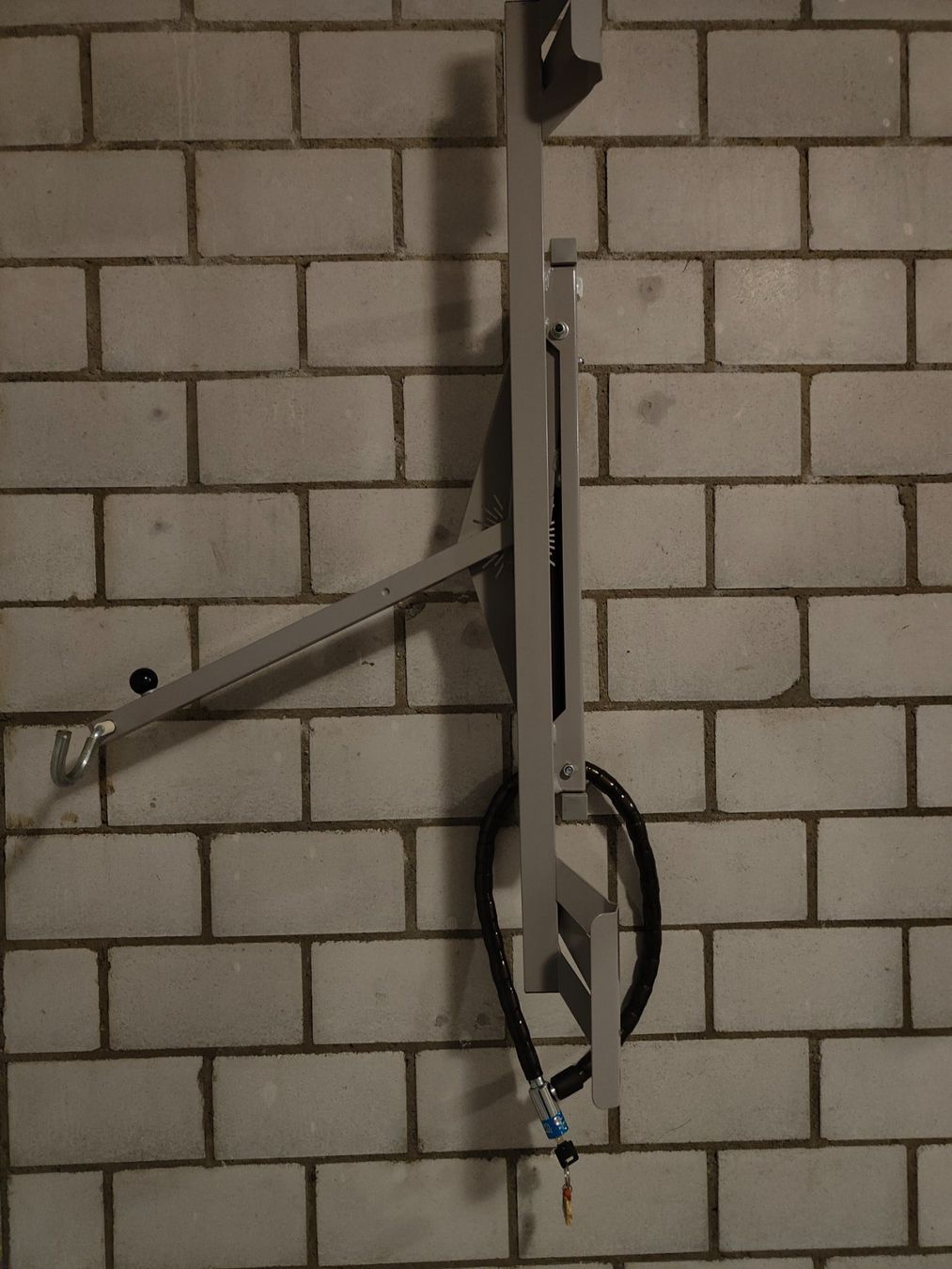 Supporti per biciclette: Fahrradlift mit Schloss – Usato da Thun venduto da Engelshorn