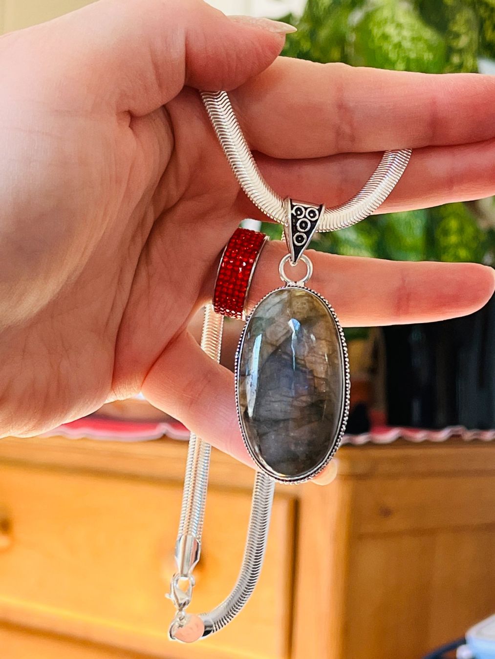Catenine: Labradorite Gemstone Handmade Jewelry Pendant – Nuovo e nell'imballaggio originale da Genève venduto da AGBERG 6