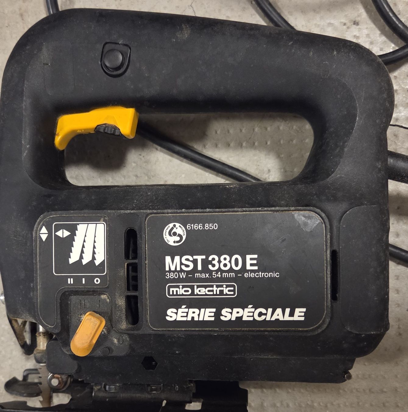 Seghe: MIOLECTRIC MST 380 E Jigsaw - Great Condition for DIY – Usato da La Tour-de-Peilz venduto da GreenThing