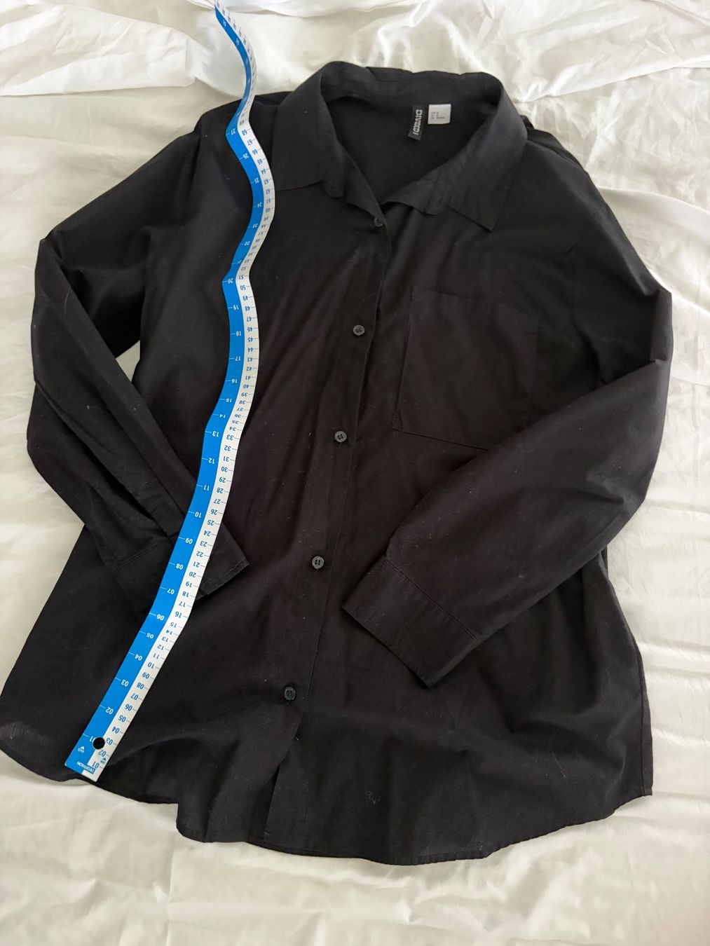 H&M Blusen: Camicia nera larga H&M DIVIDED taglia M – Gebraucht aus Agno von Ali99